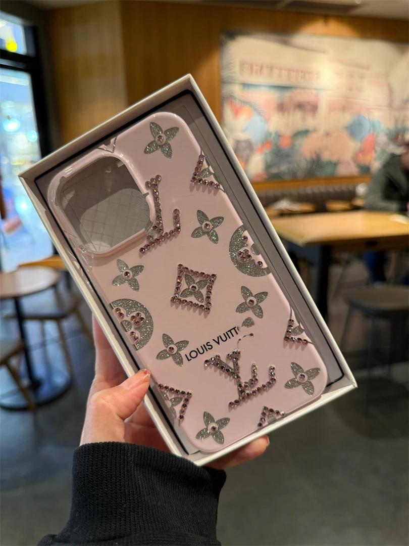 粉色老花潮牌手工钻适用iPhone16promax苹果15手机壳14全包13少女