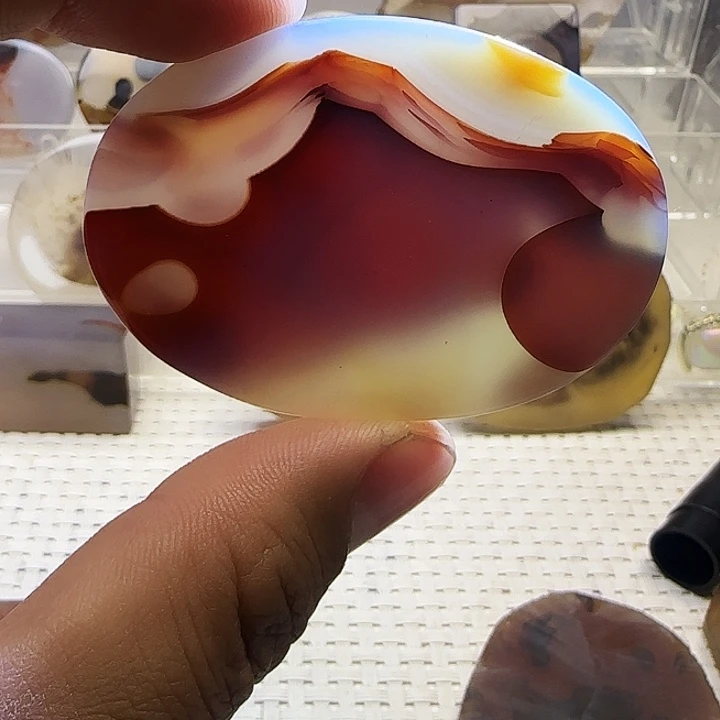 玛瑙/玉髓未镶嵌珠宝奇石