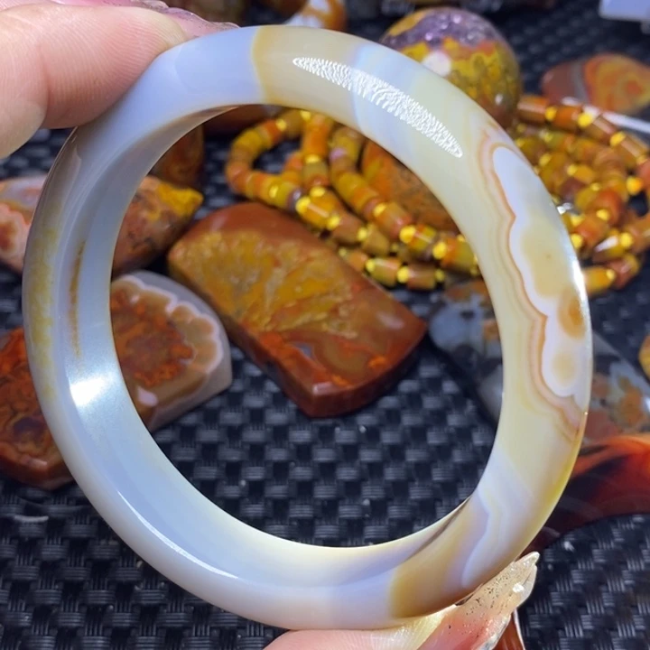 玛瑙/玉髓颈饰未镶嵌天*