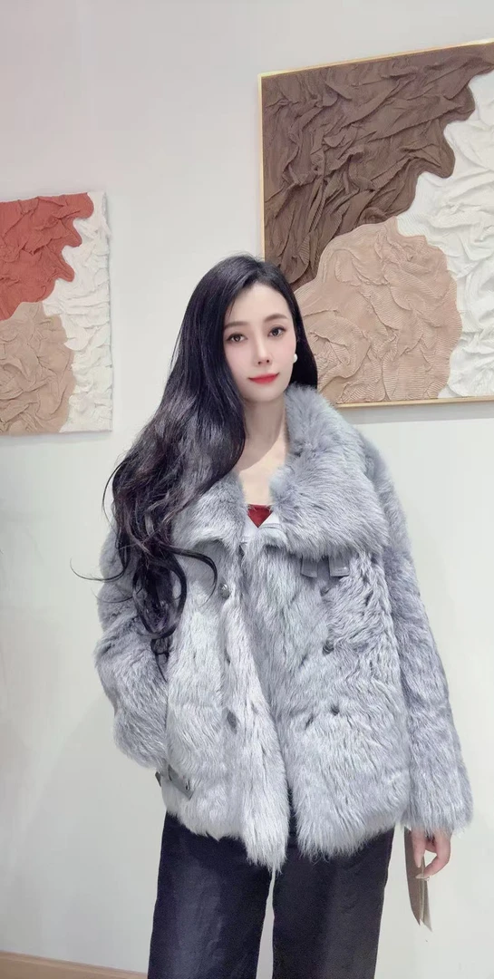 【24988】新款皮毛一体短外套女士气质时尚轻奢