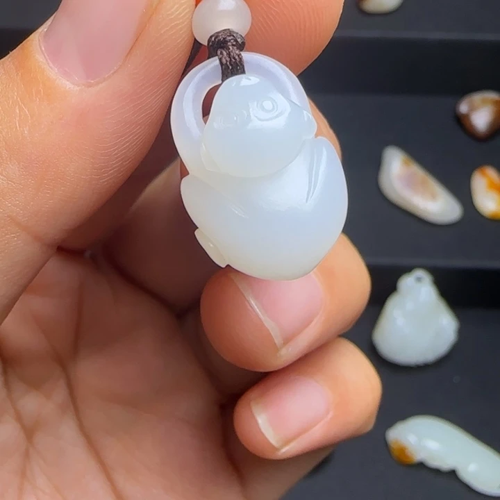 涛***涛和田玉（子料）未镶嵌颈饰