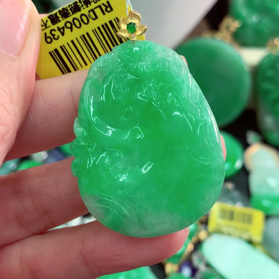 吊坠(不含链)18K金镶嵌翡翠