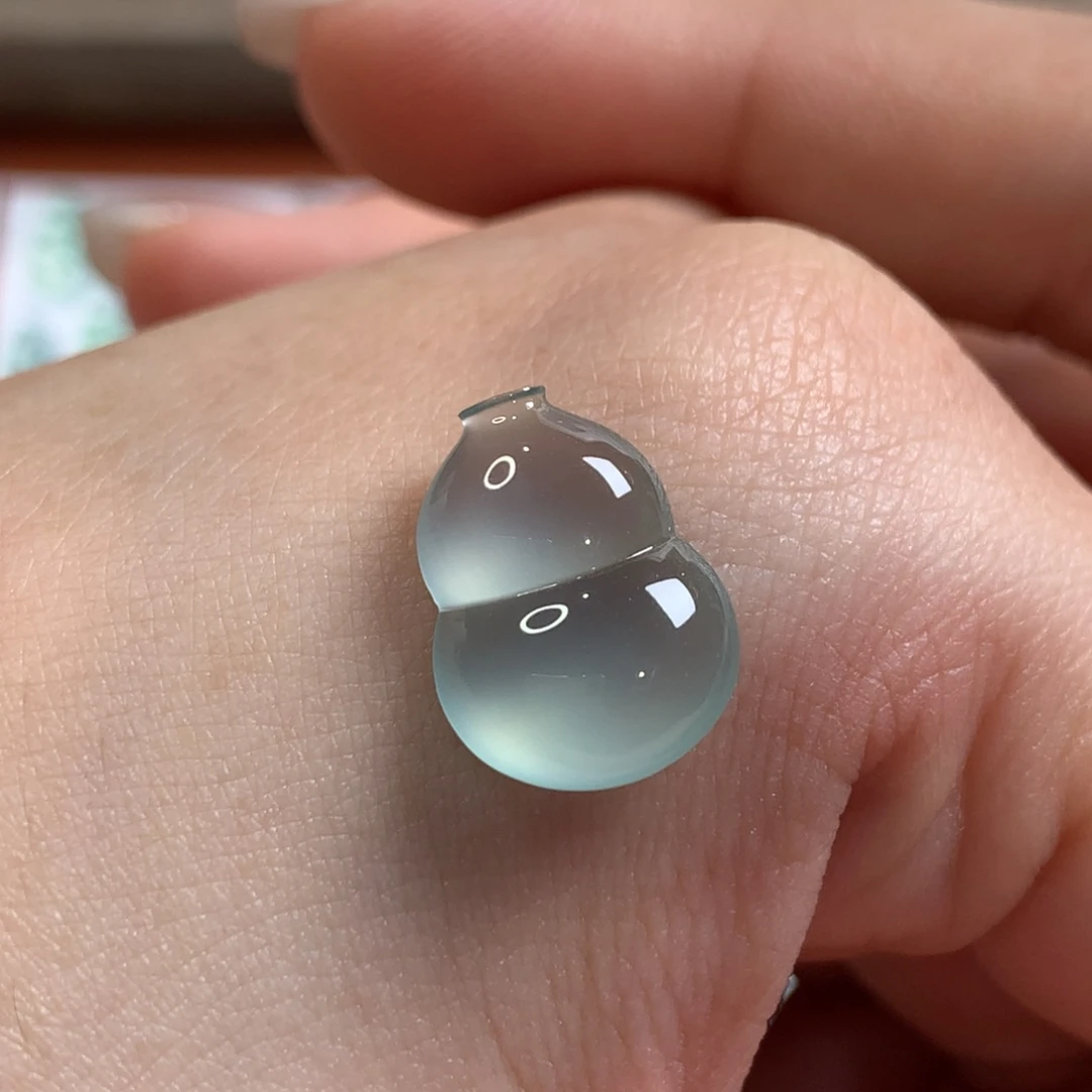 翡翠未镶嵌颈饰湖水蓝调胖大葫芦卡15+