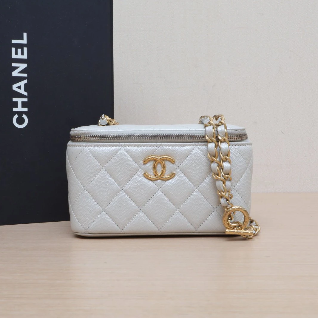 99新 Chanel/香奈儿 小花双双 24S 长盒子化妆包 带镜子 菠萝扣