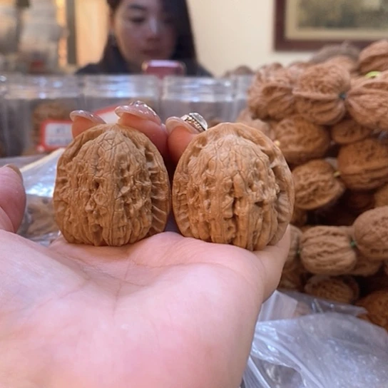 文玩核桃吊坠不**面37靠山王有修