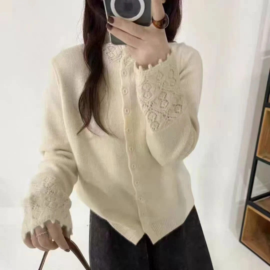 法式温柔~秋冬新款100羊毛镂空半高领系扣开衫女精致温柔羊毛外套