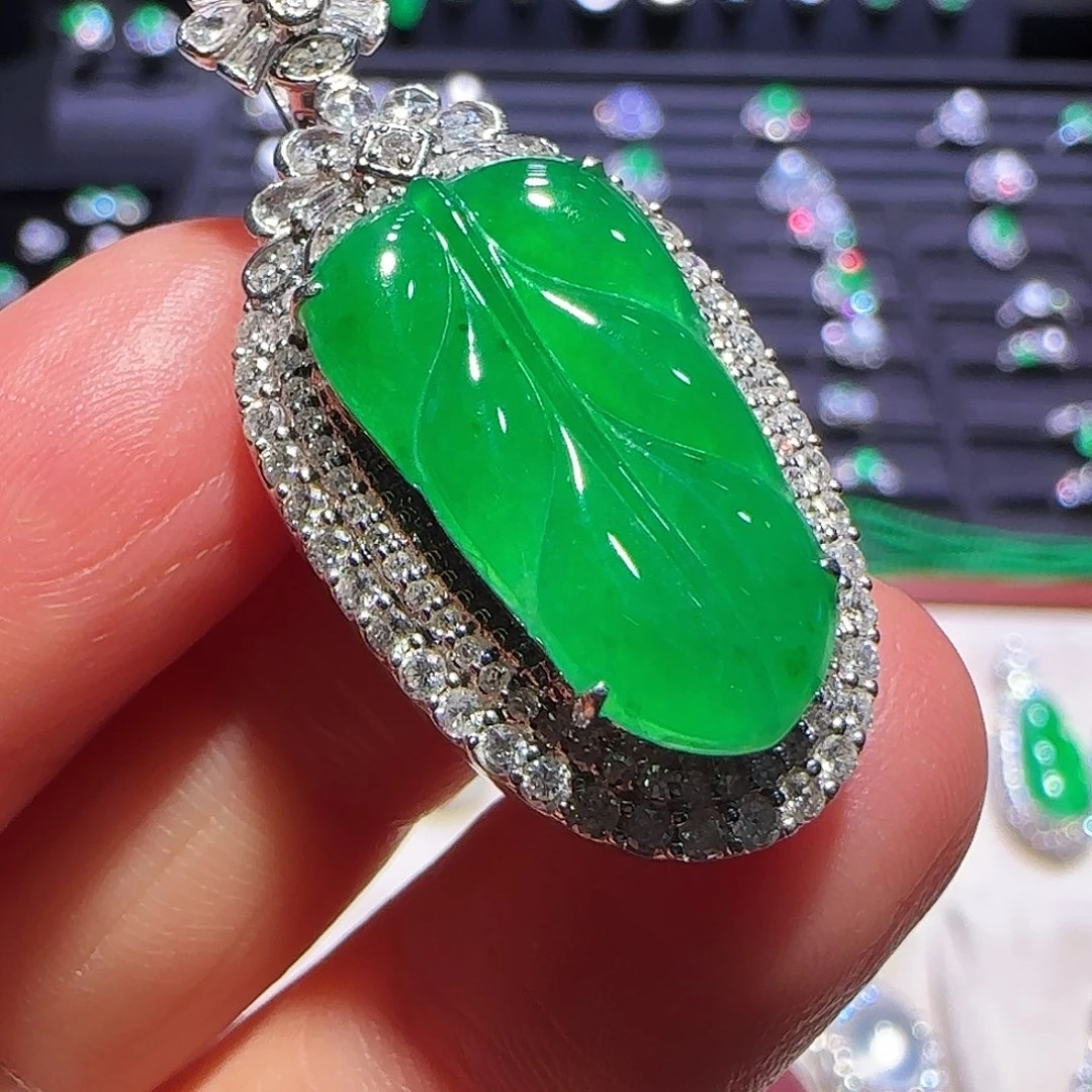 翡翠18K金镶嵌吊坠(不含链)