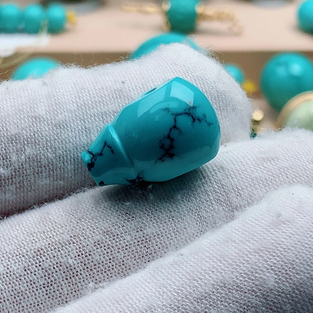 绿松石未镶嵌三通