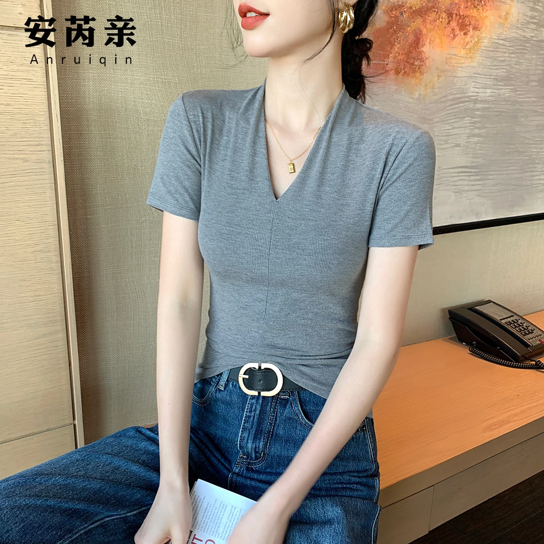 V领正肩短袖t恤女夏季2025新款春夏日穿搭低领高级感半袖外穿上衣
