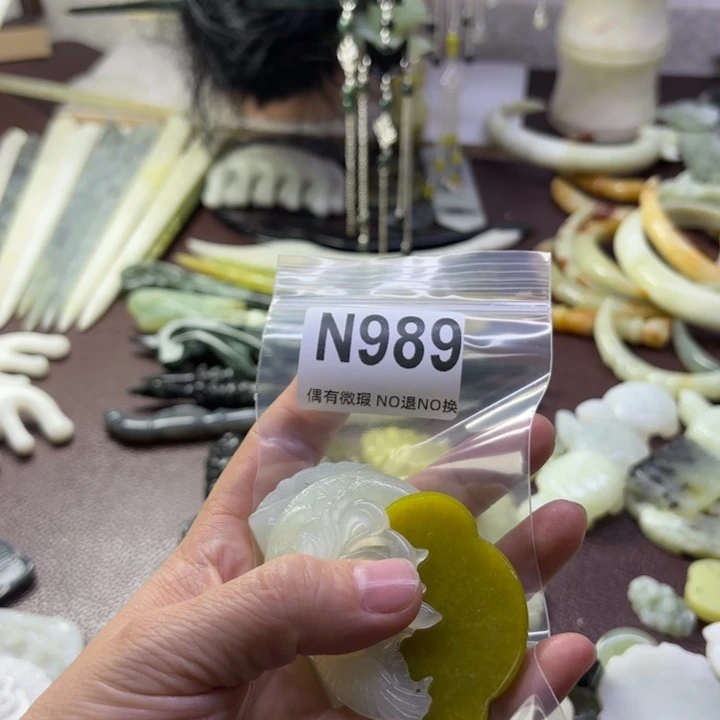 蛇纹石玉发饰合金临*