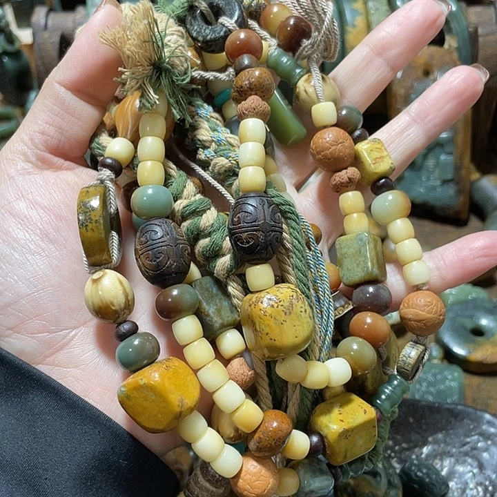 岫岩河磨玉（透闪石质玉）未镶嵌挂件