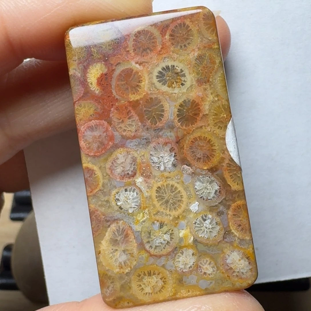 硅化玉红粉黄未镶嵌