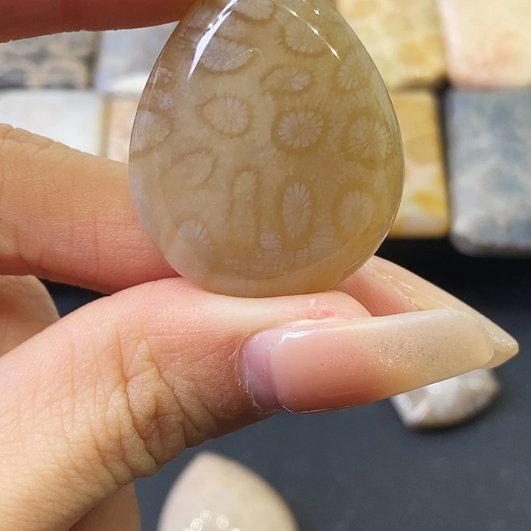 硅化玉颈饰合金北*魚