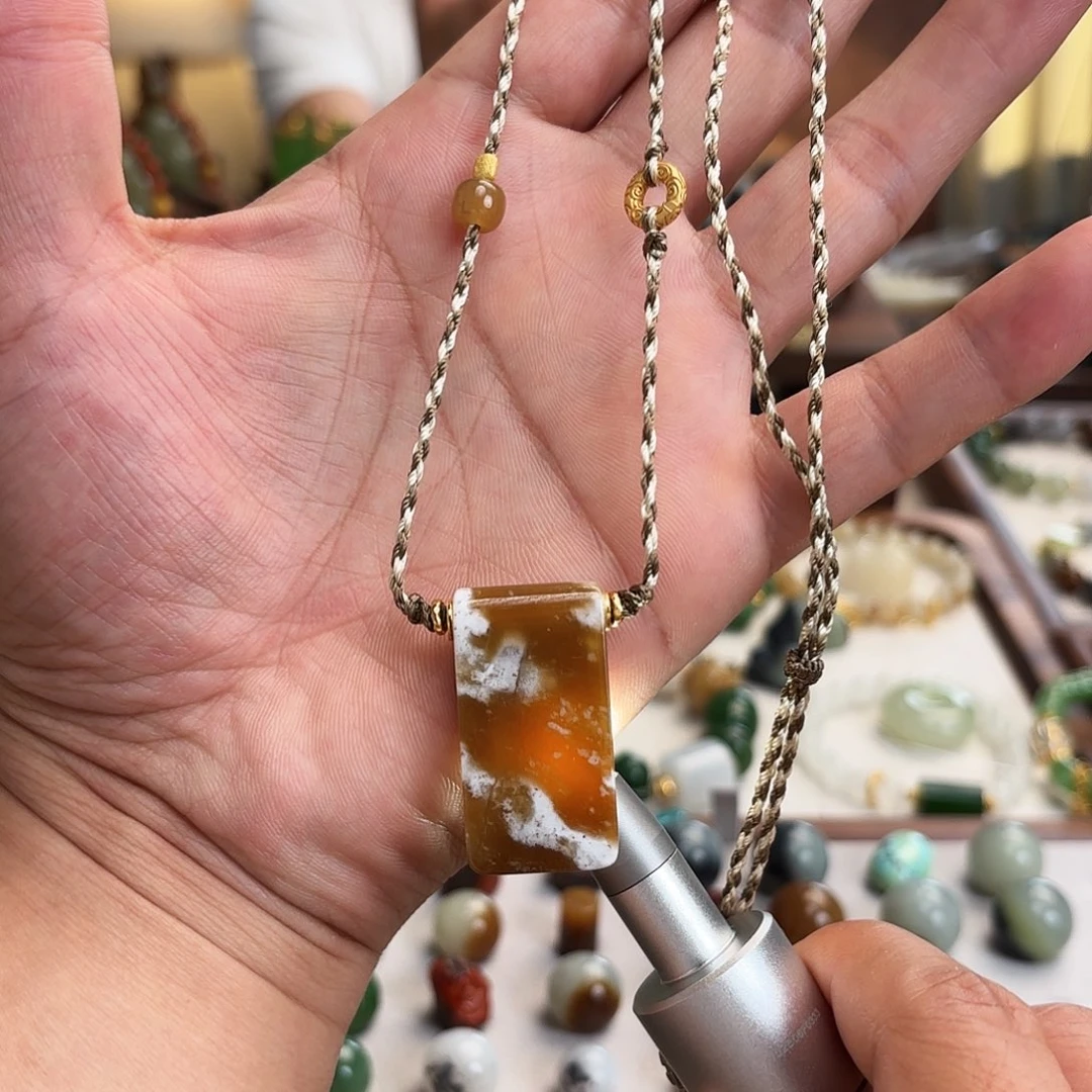 和田玉（糖玉）未镶嵌颈饰