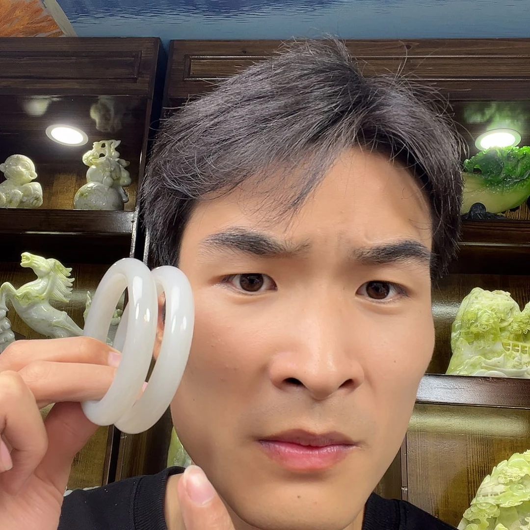 未镶嵌手镯和田玉多样性拍一发一