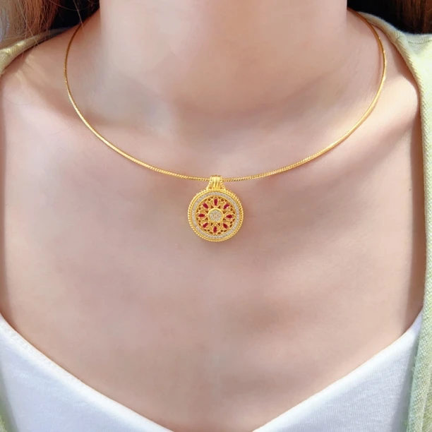 EE【秀秀专享】足金999 镶嵌玫瑰花窗吊坠