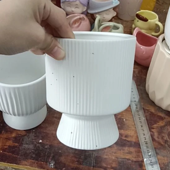 陶瓷花盆凑满12发货