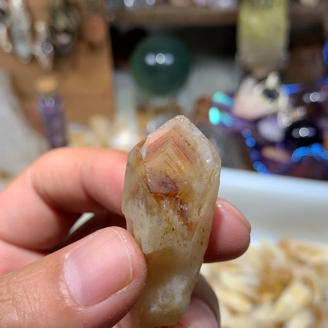 地***婆水晶未镶嵌珠宝半成品