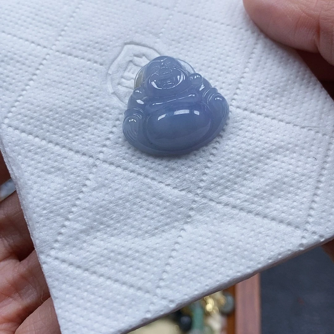 翡翠颈饰未镶嵌闪