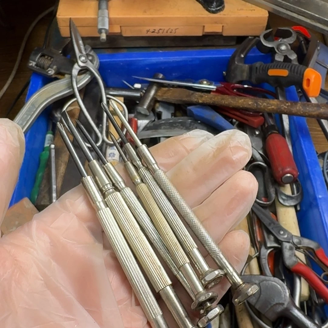 独***根厚款五金工具制造工艺