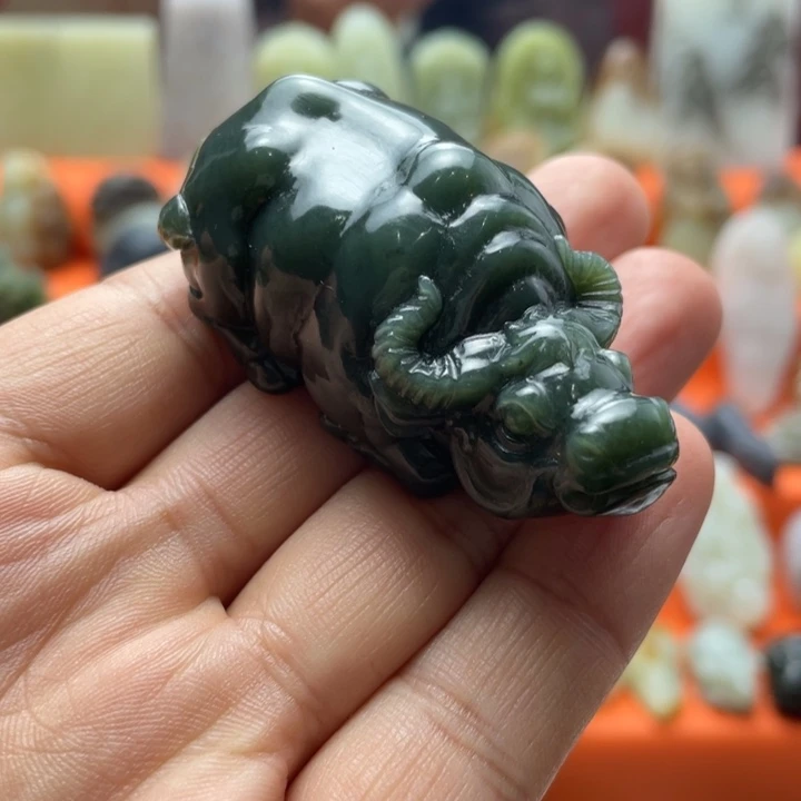 和田玉未镶嵌挂件