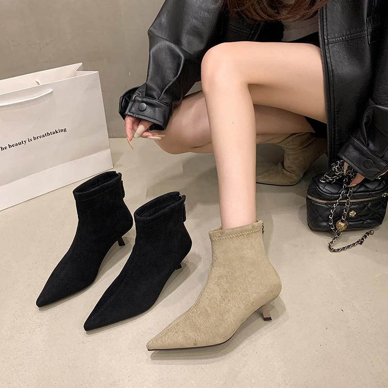 法式尖头细跟短靴女2025年冬季新款绒面瘦瘦靴加绒保暖高级感靴子