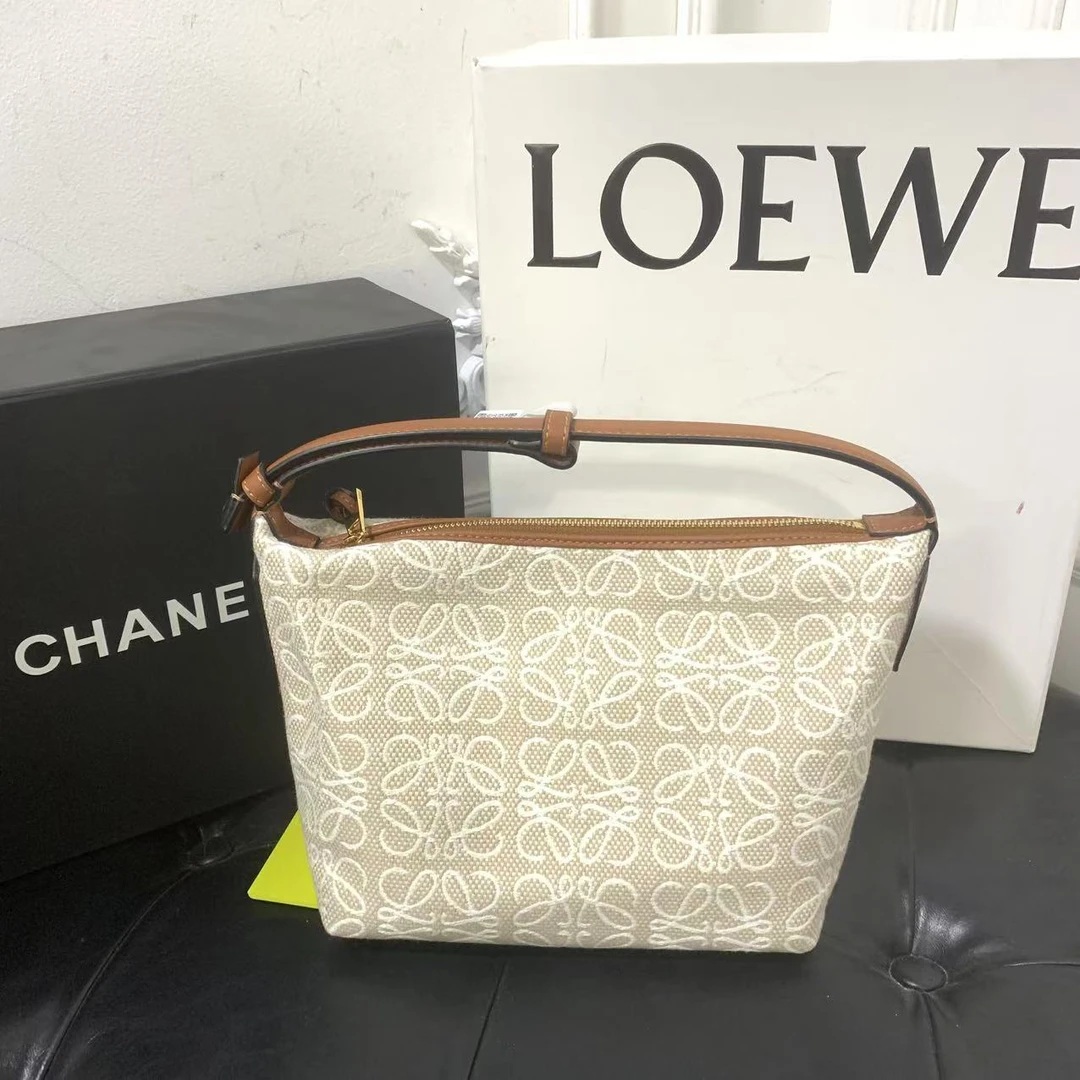 LOEWE/罗意威 单肩包 焦糖拼色饭盒包 mx7840/2506