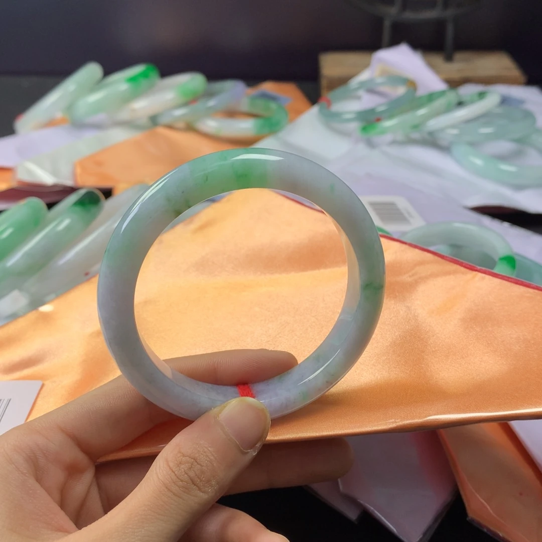 未镶嵌手镯翡翠福利