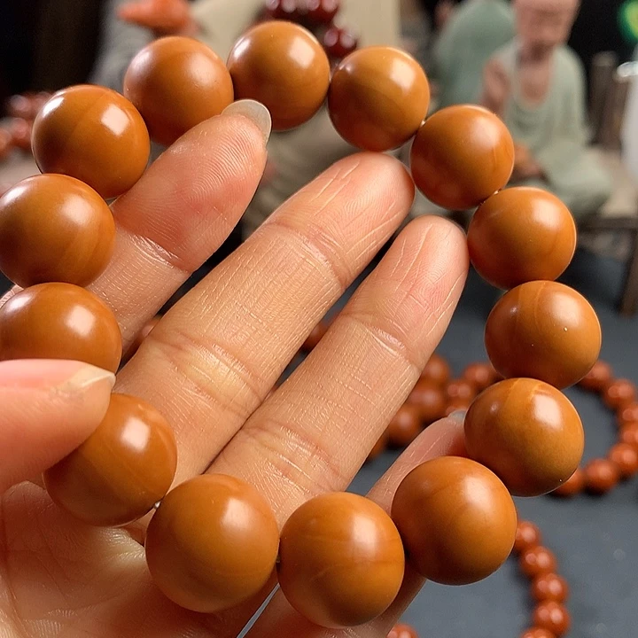 手串橄榄核1.55树王料