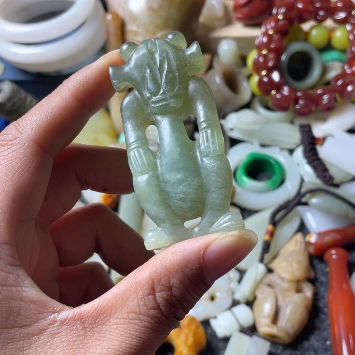 和田玉未镶嵌吊坠(不含链)