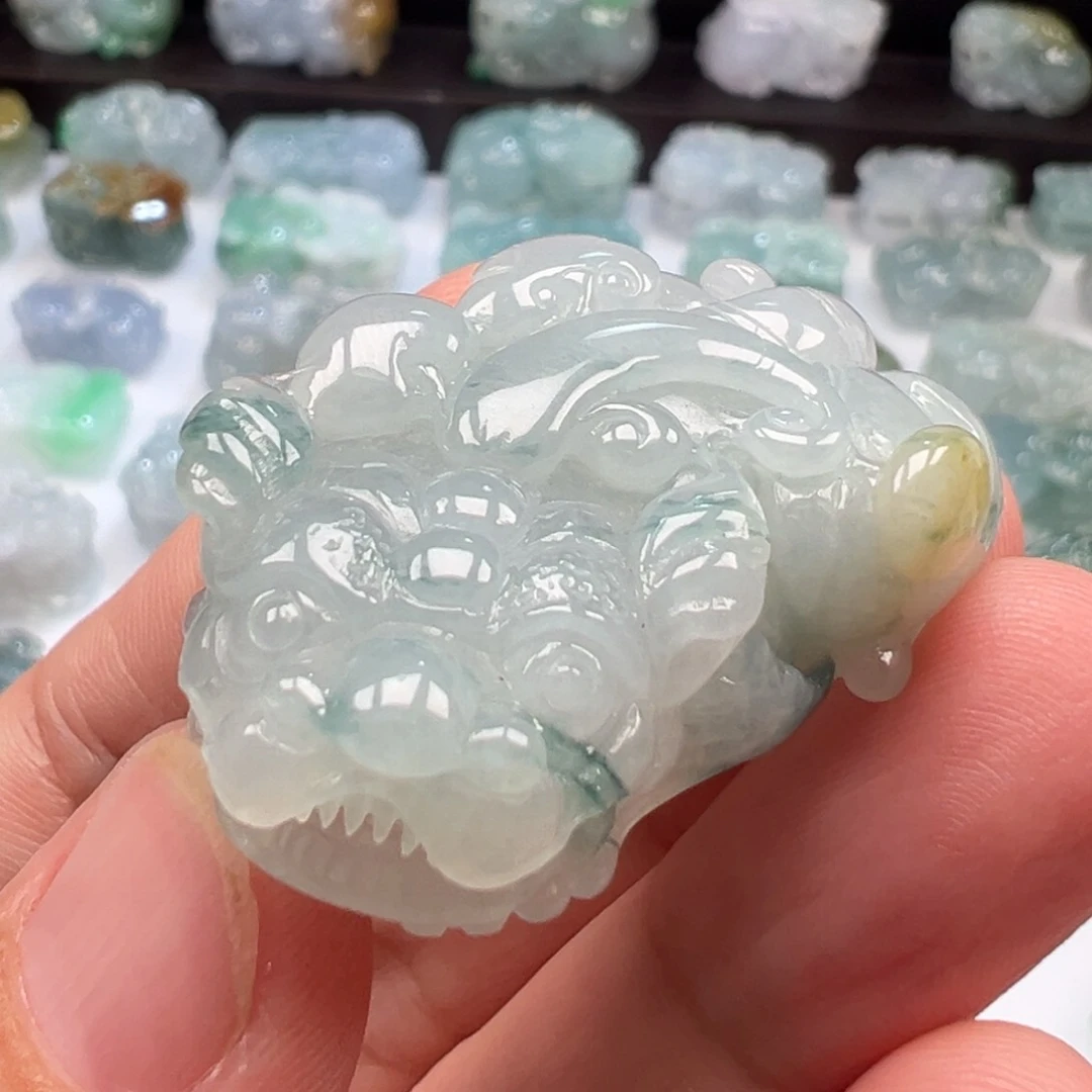 颈饰未镶嵌翡翠貔貅