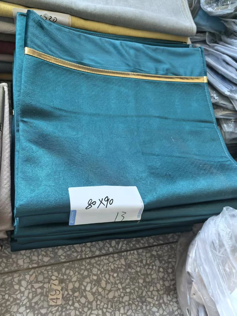 《 兵哥外贸》3楼80×90防滑透气深绿色沙发垫 发1张