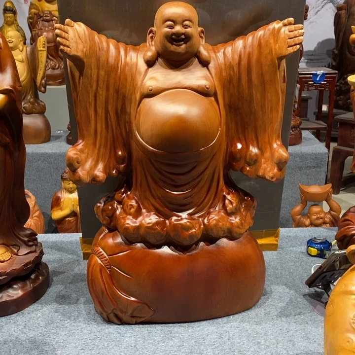 花梨木类酒***尘花梨木木雕