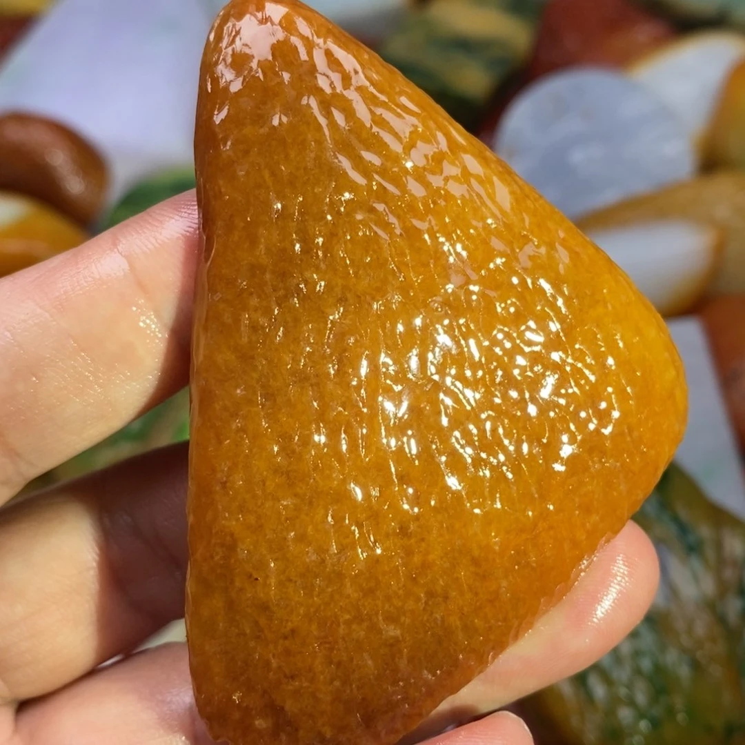 翡翠未镶嵌颈饰缅甸