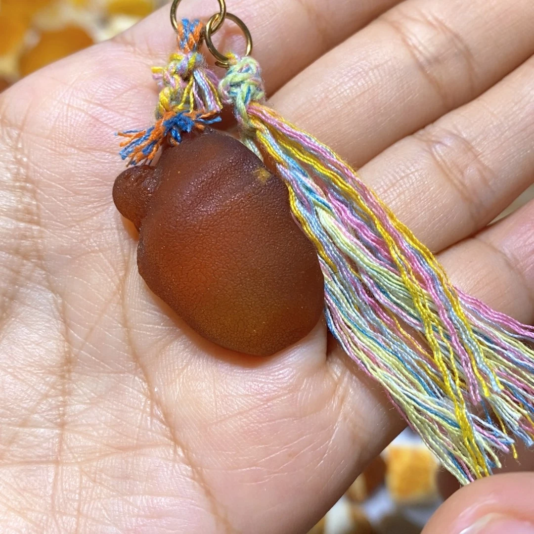 琥珀未镶嵌颈饰蜜蜡原石