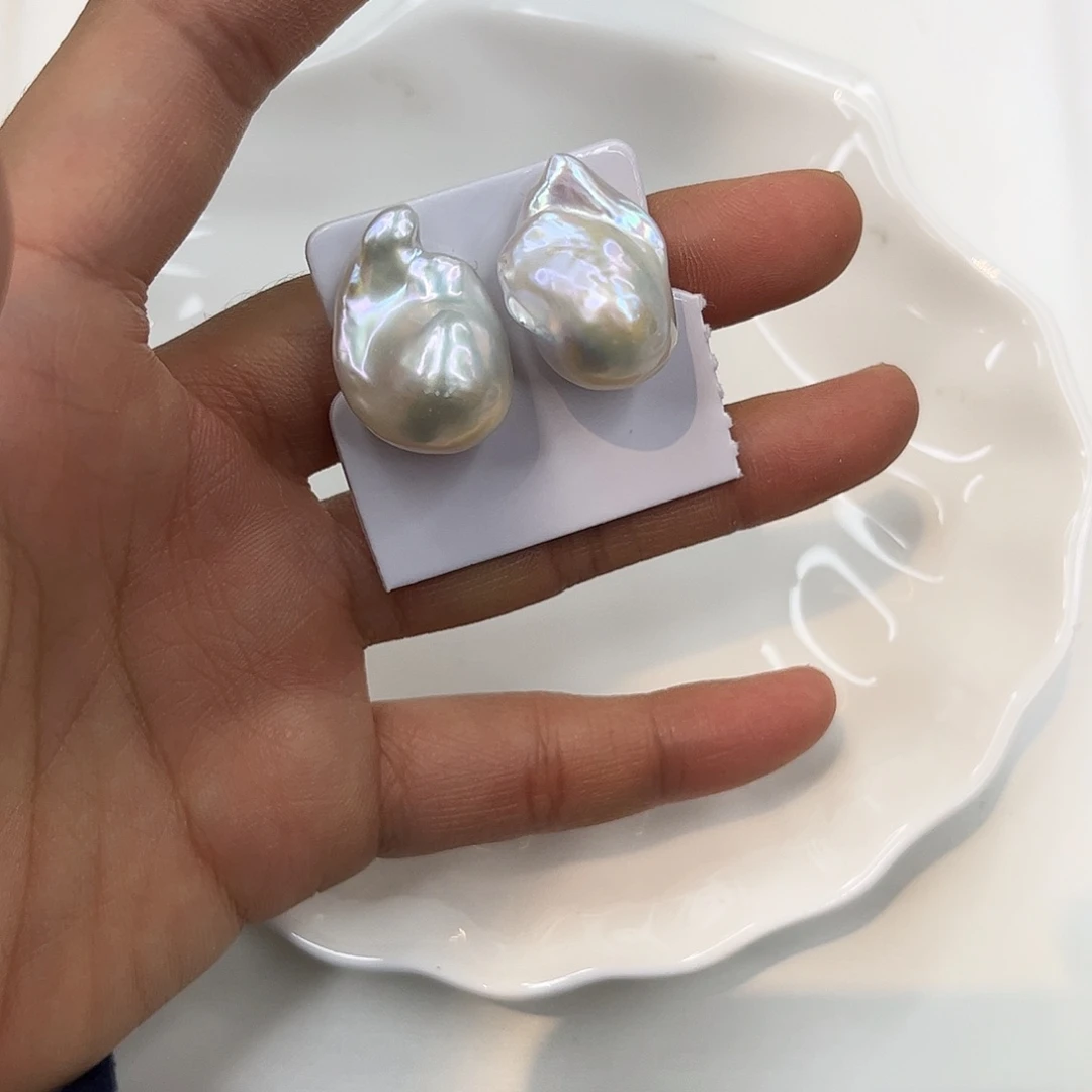 银S925镶嵌耳饰淡水珍珠