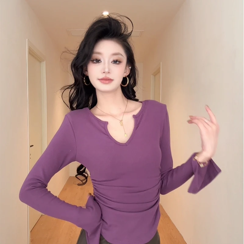 d4/c338【元元】辣妹性感紧身V领长袖T恤秋冬纯欲设计感磨毛打底衫