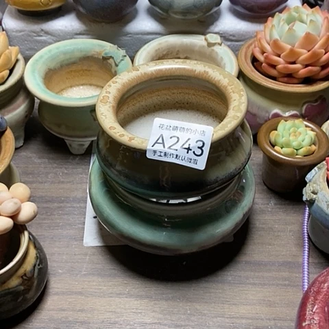 紫砂花盆東*243微瑕品口径8.5到10左右