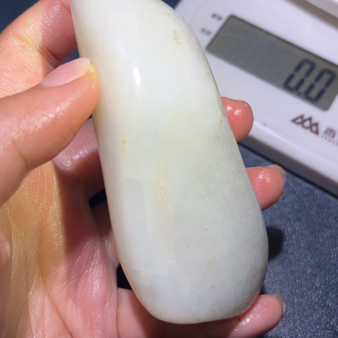 和田玉未镶嵌珠宝奇石