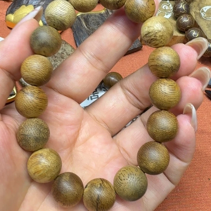 大叶紫檀(黑酸枝木类)