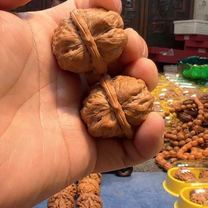 文玩核桃把件一***花蛤蟆头