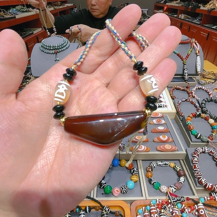 未镶嵌玛瑙/玉髓珠宝奇石