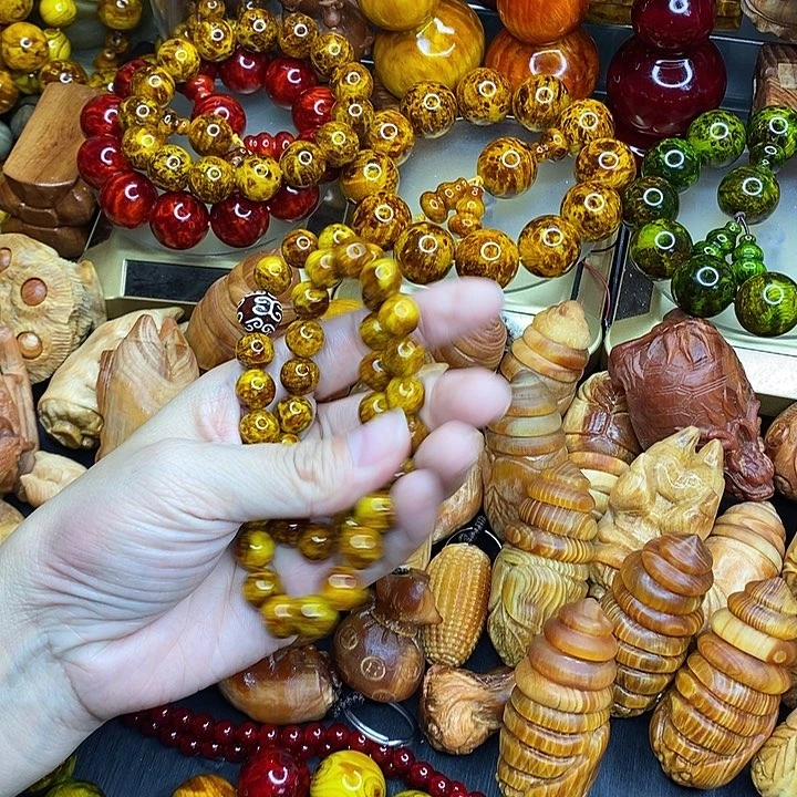 松木琥珀木文玩手串