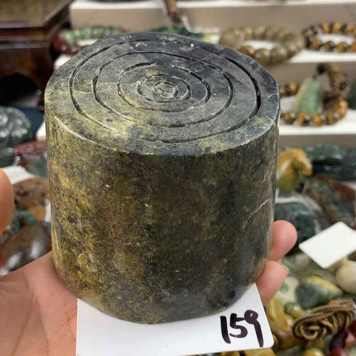 岫岩河磨玉（透闪石质玉）未镶嵌珠宝奇石