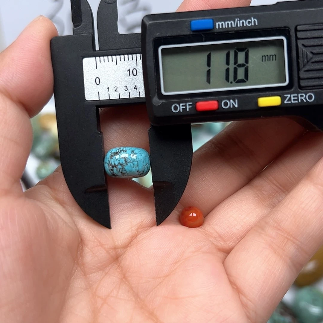 南红玛瑙未镶嵌珠宝奇石