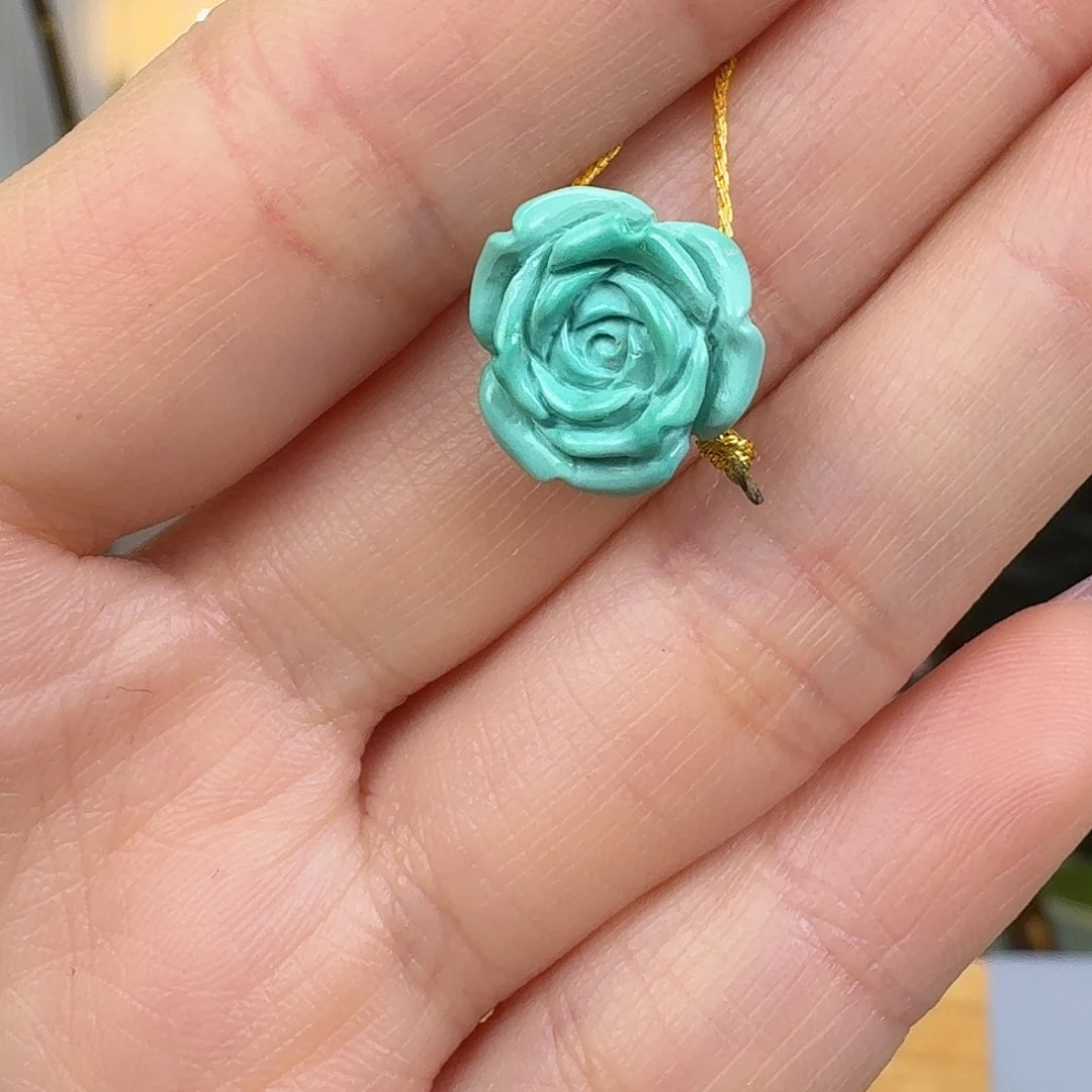 绿松石未镶嵌挂件