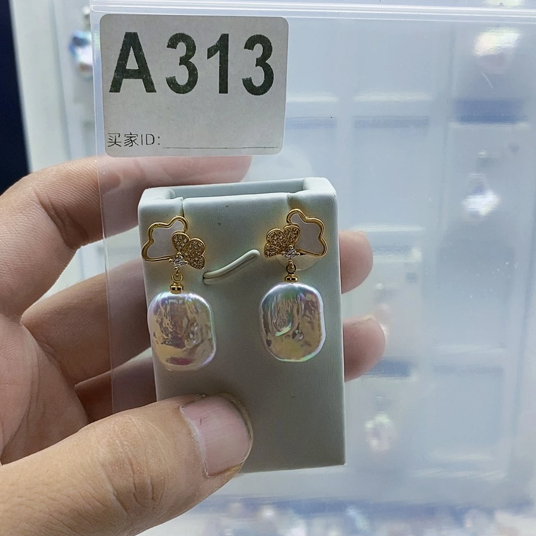 颈饰合金淡水珍珠