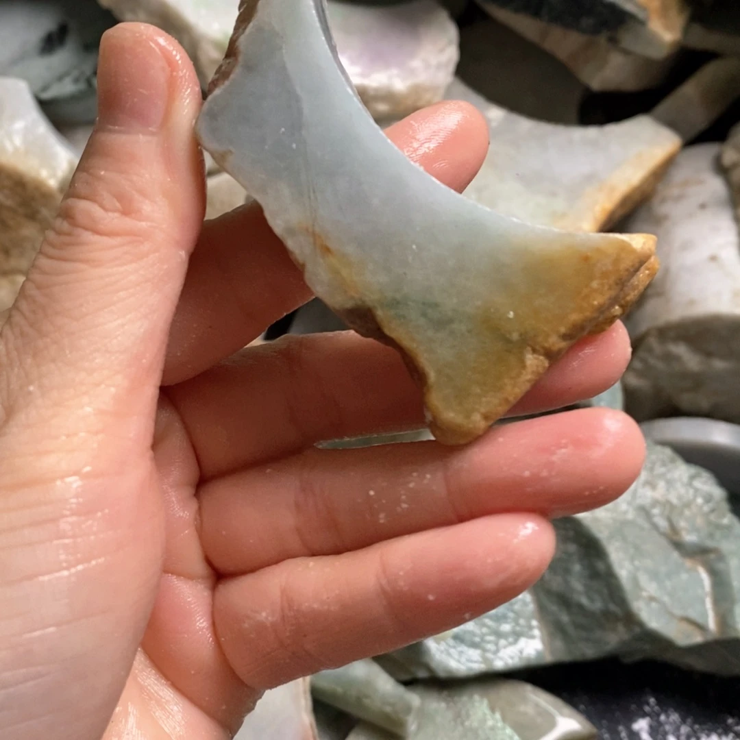 翡翠未镶嵌颈饰天然翡翠