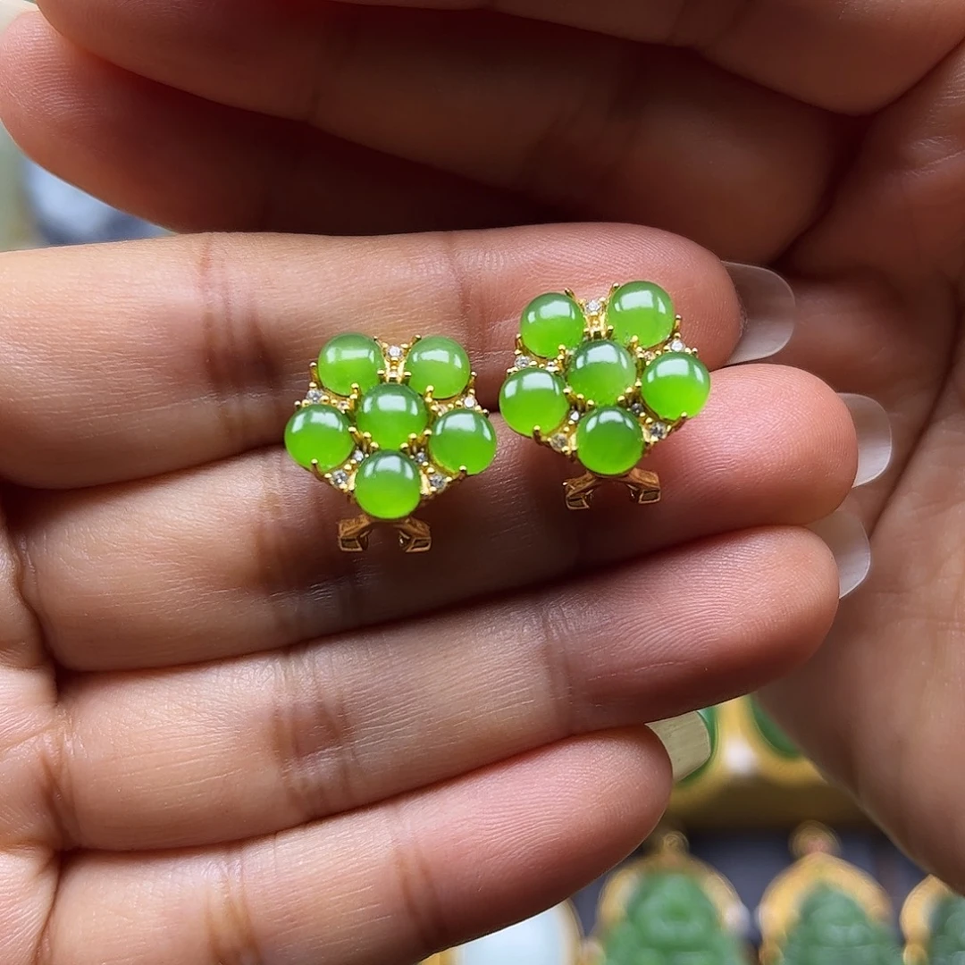 和田玉银S925镶嵌耳饰猫眼