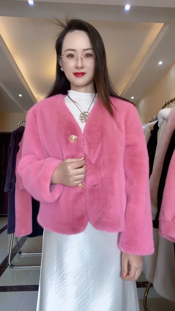 网红同款休闲时尚气质V领环A草草欧貂绒毛毛外套（053）
